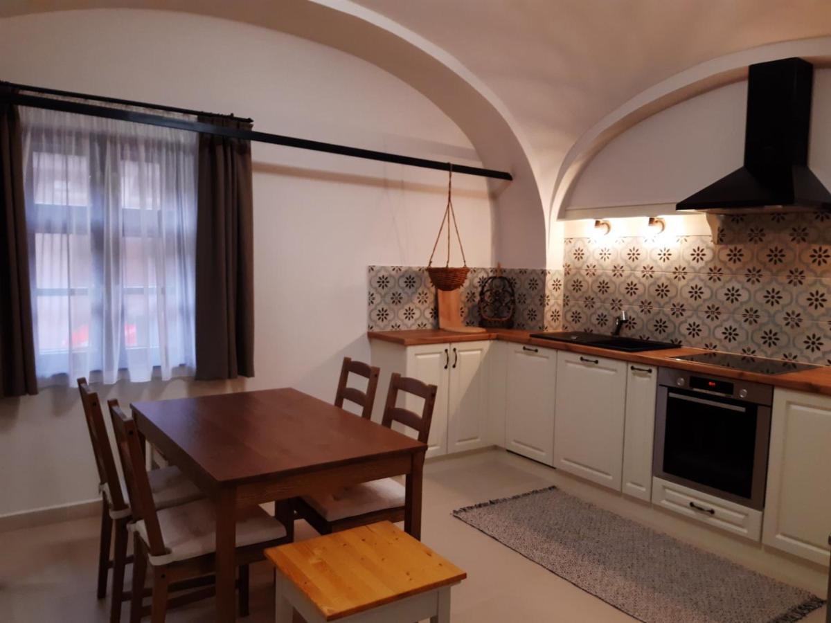 5Churches Apartment Gyor Exterior photo